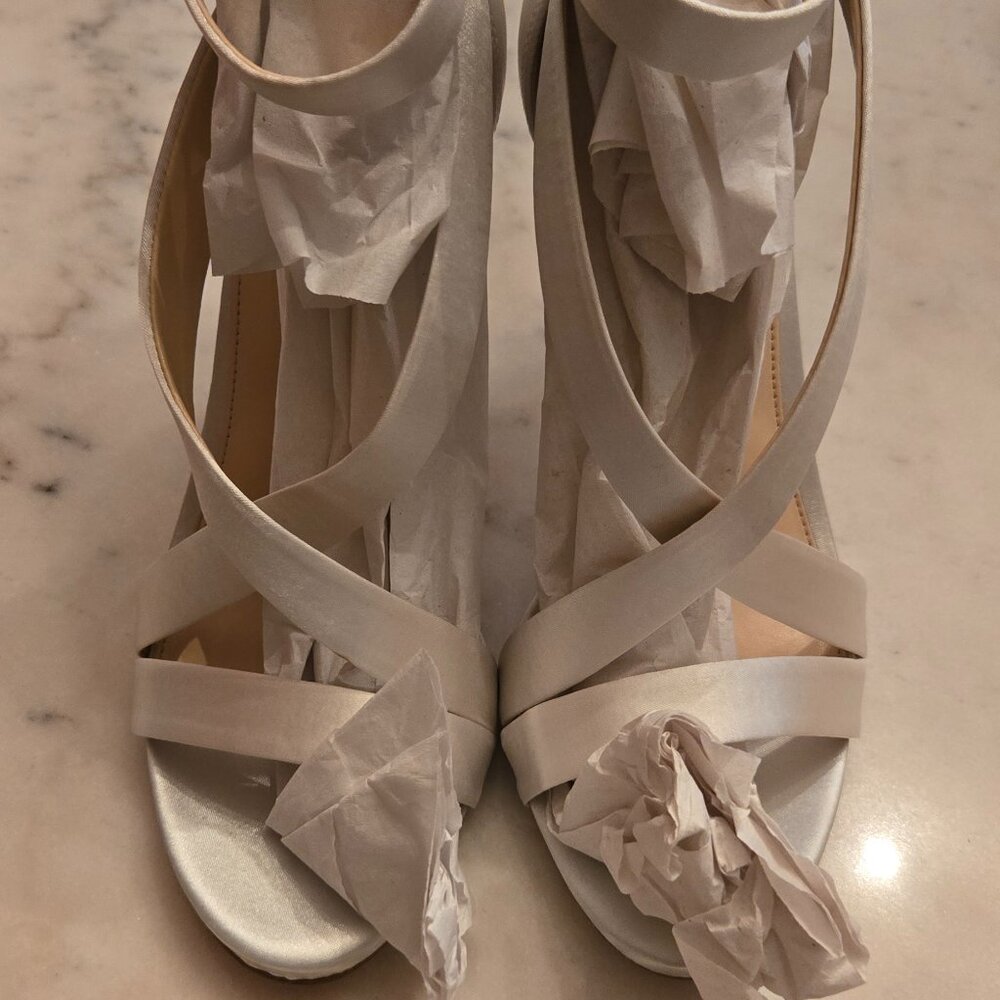 Imagine Vince Camuto Devin Silver Luster Satin Heels - Size 8.5